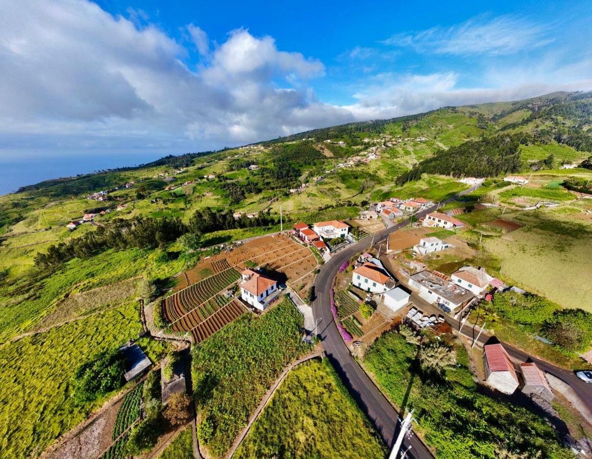 Villa Victoria Tiny Stone House Ponta do Pargo Exterior foto